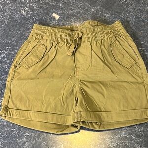 Eddie Bauer Green Casual Shorts with Elastic Waistband‎